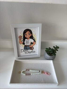 Done by Sophia Handmade Pearl like Beaded Keychain with Pink Clip